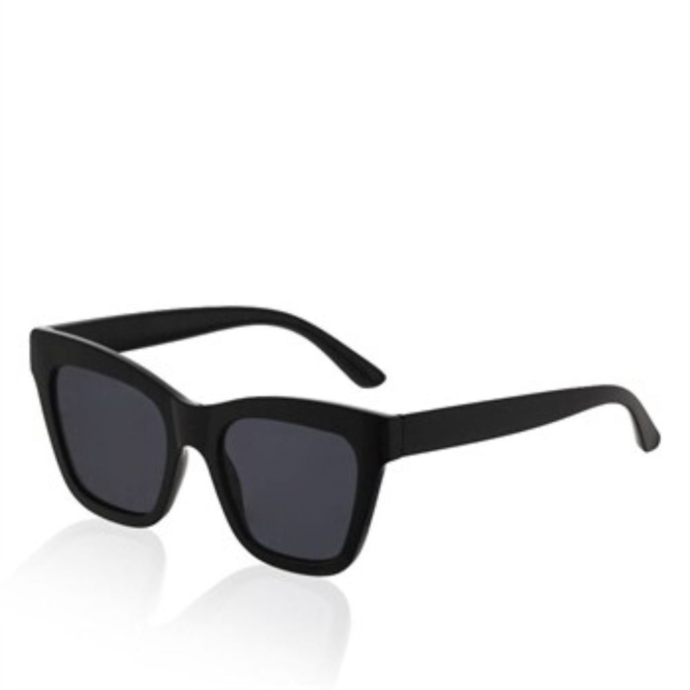 Brand New Women's Sunglasses - Picture 2 of 4